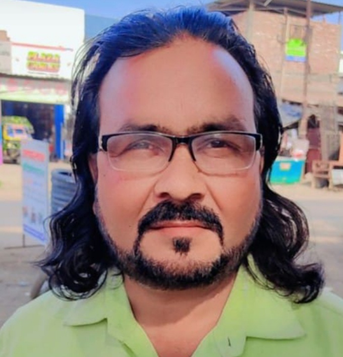 गुलाव नवी